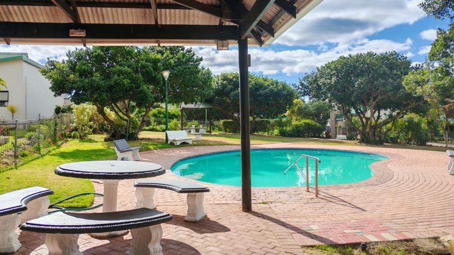 5 Bedroom Property for Sale in Twee Kuilen Western Cape